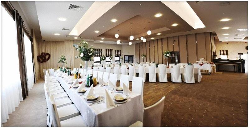 Hotel Esperanto Świdnica Εξωτερικό φωτογραφία