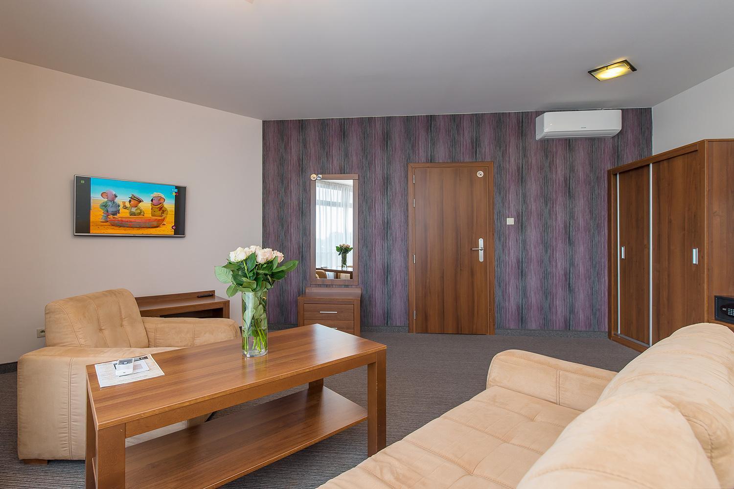 Hotel Esperanto Świdnica Εξωτερικό φωτογραφία