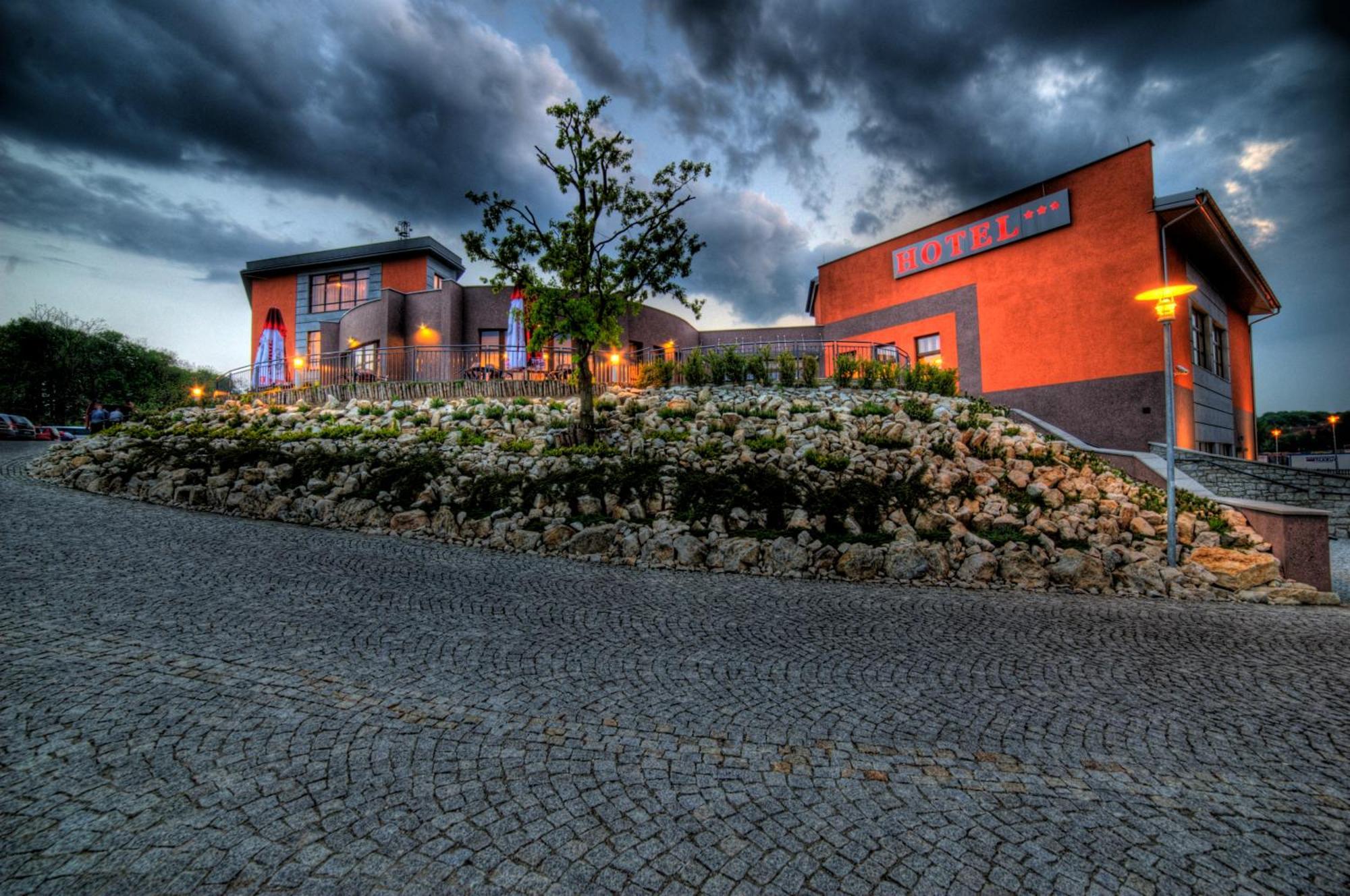 Hotel Esperanto Świdnica Εξωτερικό φωτογραφία